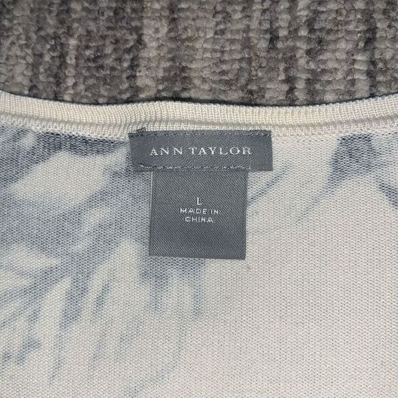 Ann Taylor Women’s Large Black Cream Silk Blend Cardigan Sweater Wearable Art - Picture 2 of 7